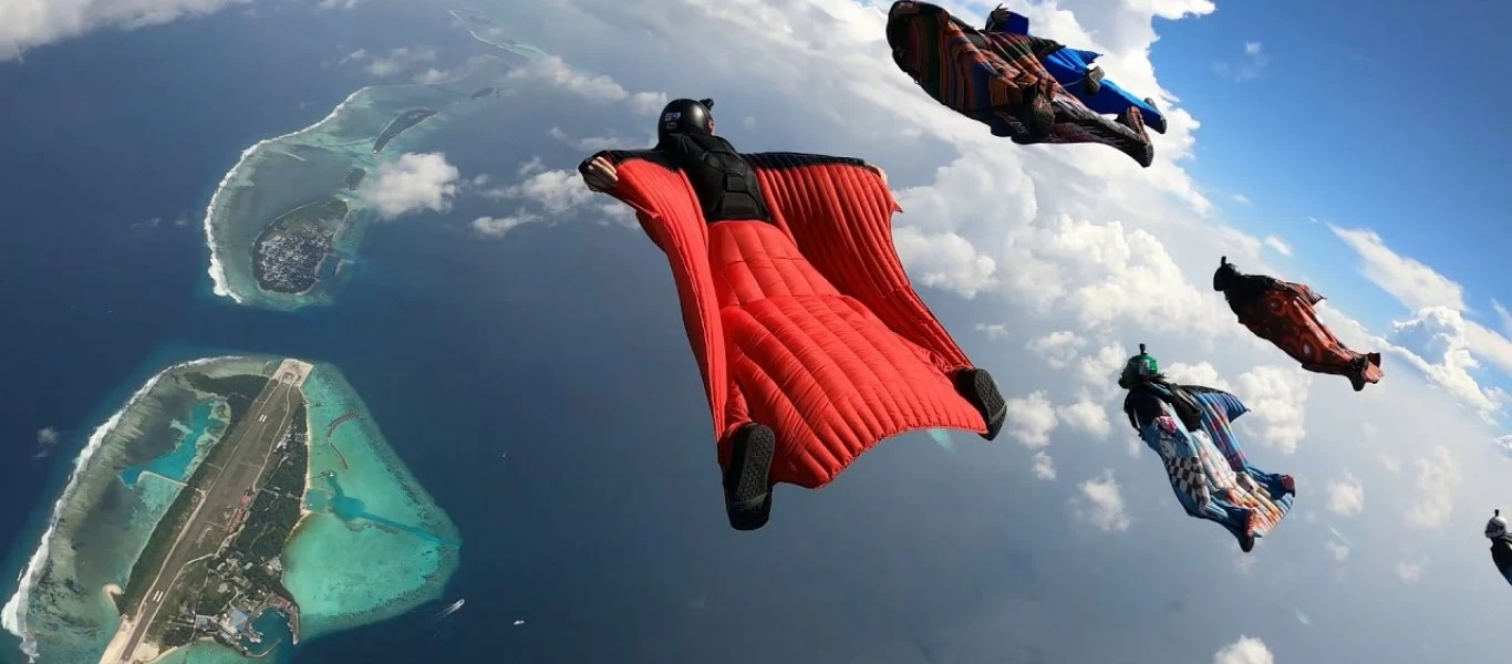 Θάνατος αιωροπτεριστή στη Βοιωτία: Έκανε «πτήση νυχτερίδας» με wingsuit